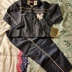 Boy's Nike blue two piece Yankees suit